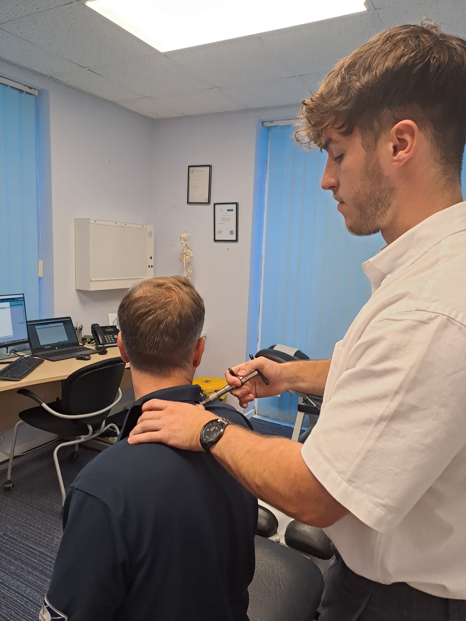 Neck Pain treatment at Frameworks Clinic